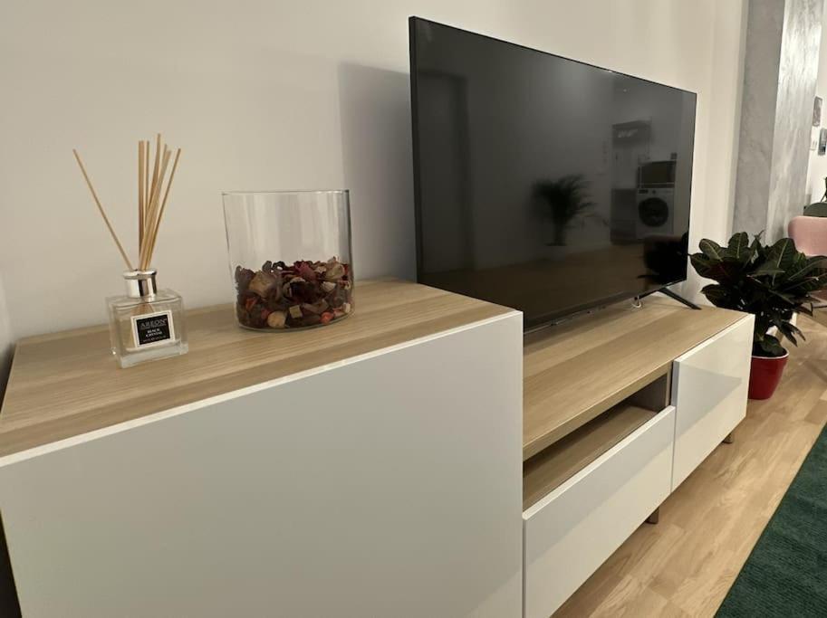 Art Apartment Бухарест Экстерьер фото